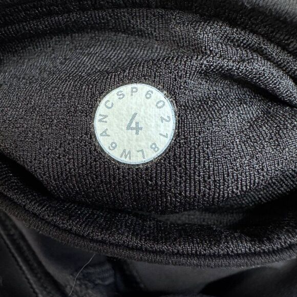 Lululemon Forget The Sweat Crop Black Mesh - Picture 6 of 10